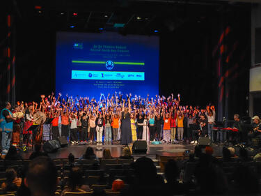300+ Students Perform Song at City Hall